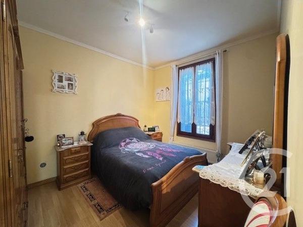 Immeuble à vendre  166 m2 BOBIGNY - 93