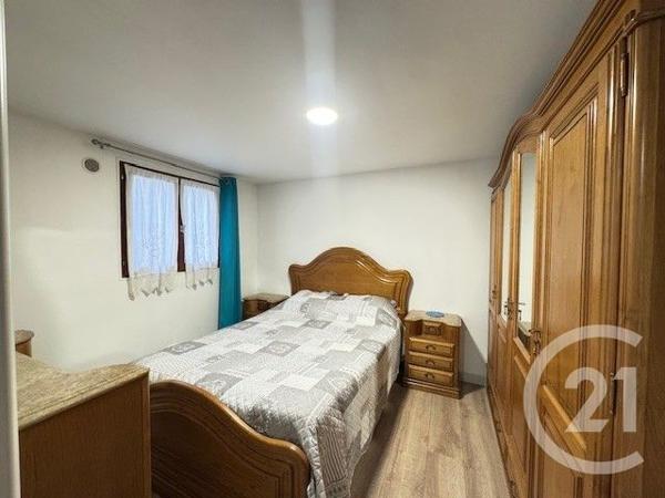 Immeuble à vendre  166 m2 BOBIGNY - 93