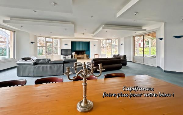 Maison à vendre 11 pièces LA CLAYETTE (71) - 530m ² habitables - 13 pièces - piscine - dépendances - terrain 3822 m²