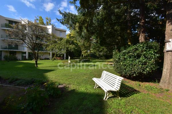 Vendée CHALLANS ( 85 ) centre ville Appartement 51 m² , 1 chambre à vendre 3 pièces , balcon , garage entre LA ROCHE sur YON , NOIRMOUTIER et NANTES