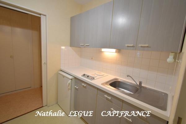Vendée CHALLANS ( 85 ) centre ville Appartement 51 m² , 1 chambre à vendre 3 pièces , balcon , garage entre LA ROCHE sur YON , NOIRMOUTIER et NANTES