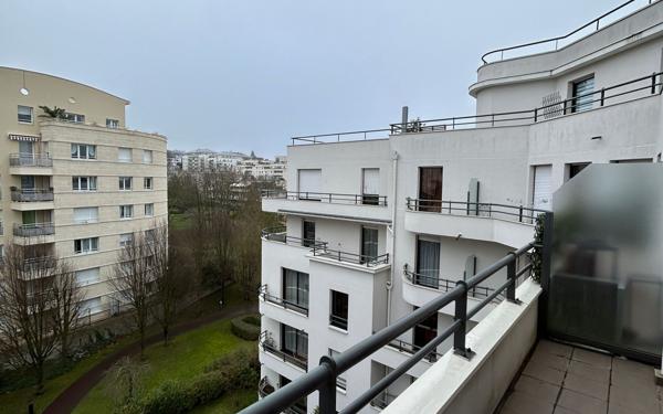 Appartement à louer    3 pièces • 66,31 m2 Châtillon