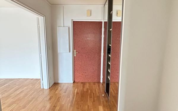 Appartement à louer    3 pièces • 66,31 m2 Châtillon