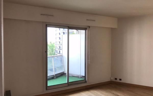 Appartement à louer    2 pièces • 47 m2 Saint-Maurice