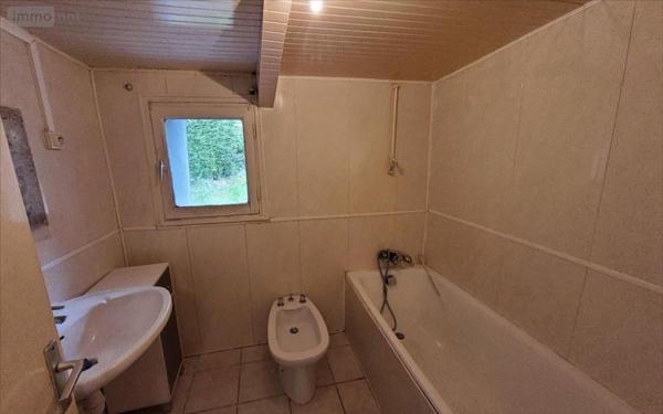 Maison individuelle à vendre à Plévin dans les Côtes-d'Armor (22340), ref : 29066-1092609