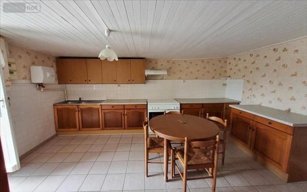 Maison individuelle à vendre à Plévin dans les Côtes-d'Armor (22340), ref : 29066-1092609