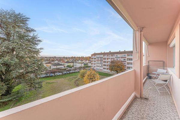 Appartement T4 de 72 m² avec balcon et garage à Châtenoy-le-Royal