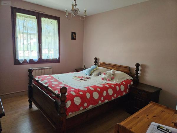 Maison individuelle à vendre à Le Gua en Charente-Maritime (17600), ref : 02071   
FIEF