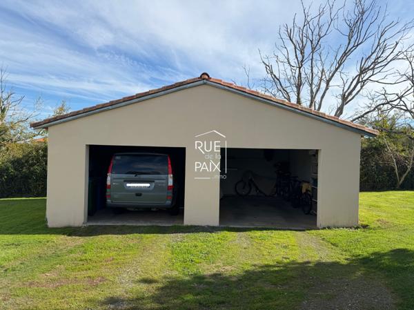 79400 SAINT MAIXENT L ECOLE Pavillon de plain-pied Saint Maixent L'Ecole - 190 m2
