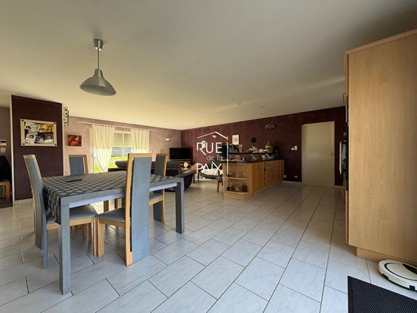 79400 SAINT MAIXENT L ECOLE Pavillon de plain-pied Saint Maixent L'Ecole - 190 m2