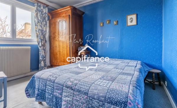 Maison familiale 5 chambres avec jardin – Gare à pied – Maurepas