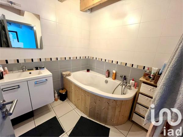 Maison à vendre 6 pièces 150 m² Le Poiré-sur-Vie