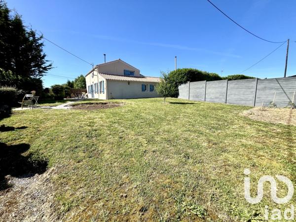 Maison à vendre 6 pièces 150 m² Le Poiré-sur-Vie
