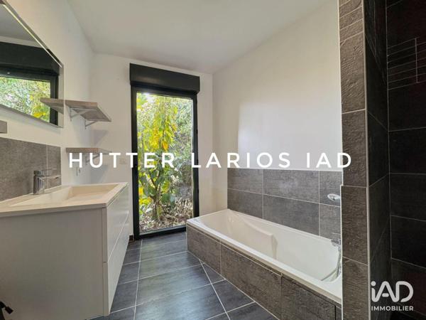 Maison à vendre 4 pièces 132 m² Hyères