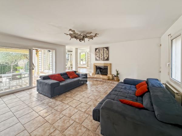 ERA Provaix Maison 207 m2 8 pièces