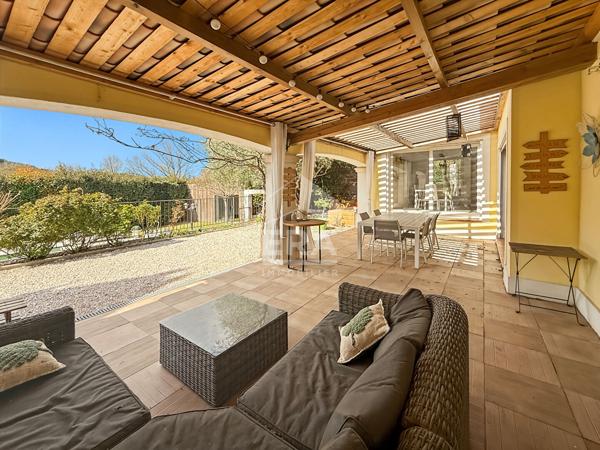 ERA Provaix Maison 207 m2 8 pièces