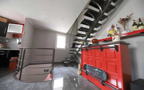 Maison à vendre    3 pièces • 65 m2 Montpellier