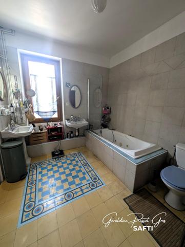 Maison de 232m² au cœur de Romans sur Isère