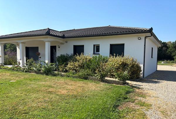 Castelsarrasin ? Maison contemporaine de plain-pied avec 4 chambres et 2 800 m² de terrain