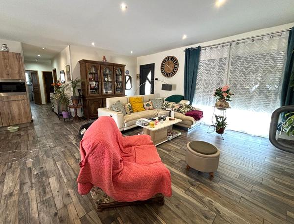 Castelsarrasin ? Maison contemporaine de plain-pied avec 4 chambres et 2 800 m² de terrain