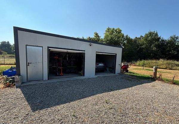 Castelsarrasin ? Maison contemporaine de plain-pied avec 4 chambres et 2 800 m² de terrain