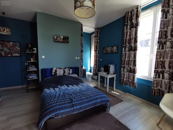 Maison de ville à vendre à Le Lude dans la Sarthe (72800), ref : 13861/1521