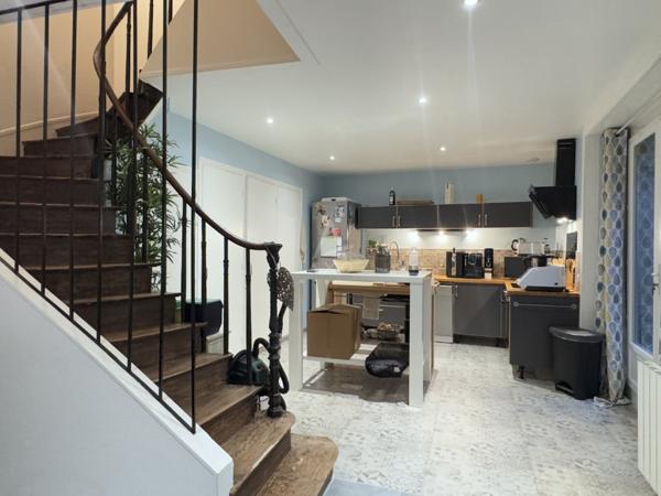 Centre ville de Barbezieux, proche du Chateau - Appartement 130 m²