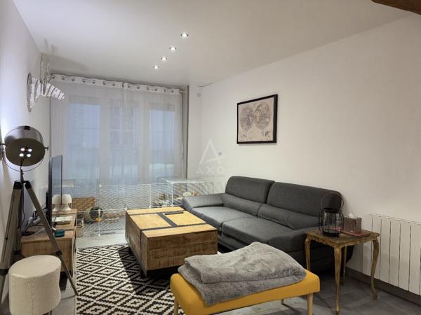 Centre ville de Barbezieux, proche du Chateau - Appartement 130 m²