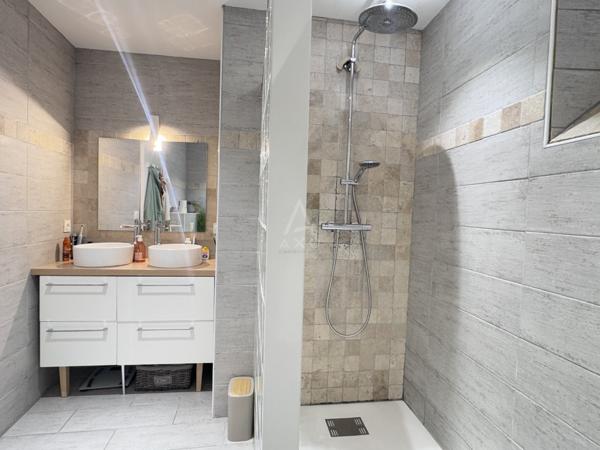 Centre ville de Barbezieux, proche du Chateau - Appartement 130 m²