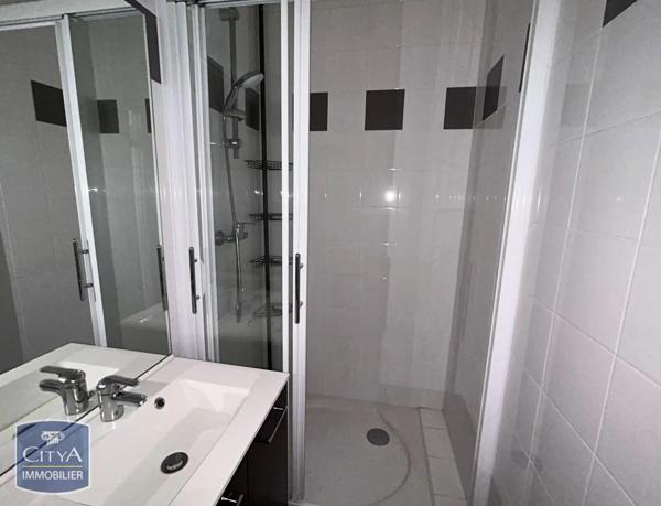 Appartement à louer 2 pièces 47.9m² Saint-Étienne (42100)