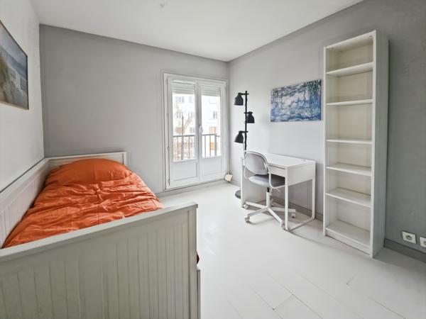 Massy (91300) CHAMBRE à louer au pied de la gare MASSY-PALAISEAU