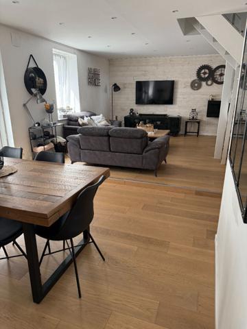 Angers 10 mn Maison ancienne à vendre entièrement rénovée avec goût - 4 chambres 10