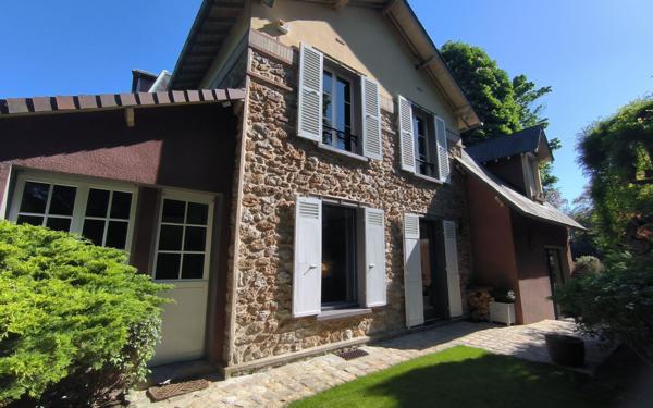 Maison à vendre    4 pièces • 108 m2 Soisy-sur-Seine