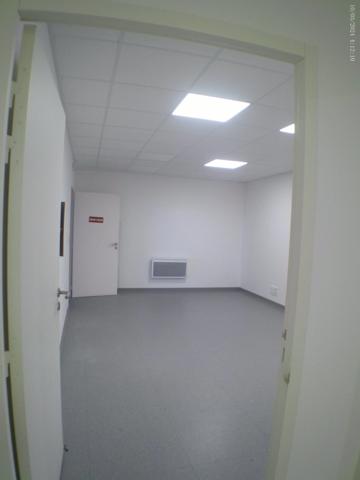 CHATEAUBERNARD Local Commercial A LOUER
