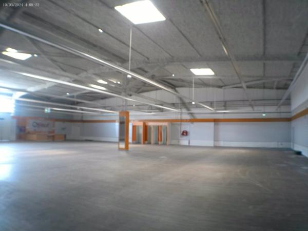 CHATEAUBERNARD Local Commercial A LOUER