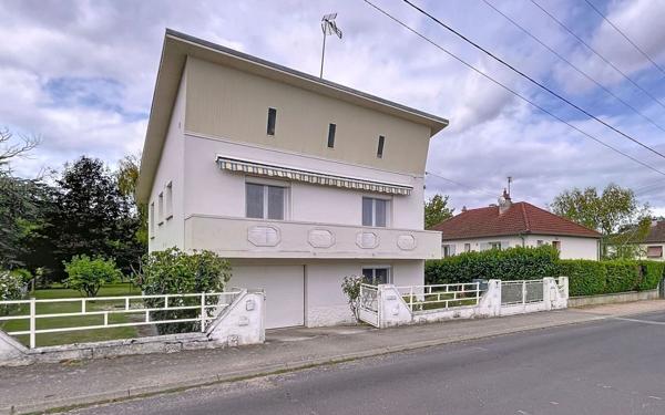 Maison à vendre    4 pièces • 124,32 m2 Abrest