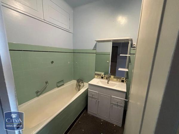 Appartement à louer 4 pièces 102.58m²