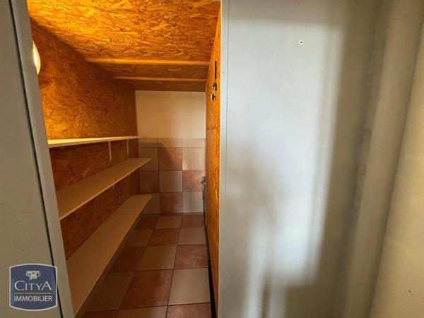 Appartement à louer 4 pièces 102.58m²