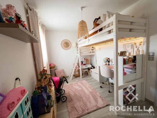 Maison 3 chambres avec un joli patio et un garage