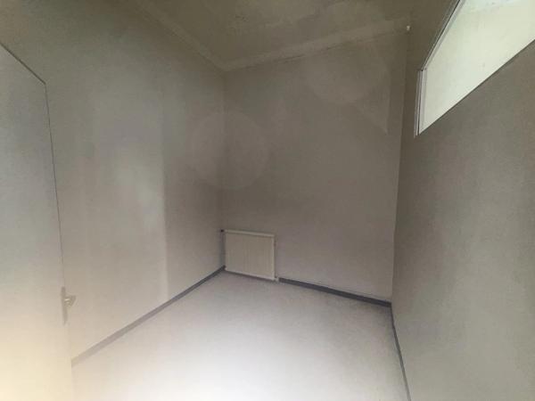 Location                                                      Appartement
                        
                     2 pièces                      90 m2                     à Lodève