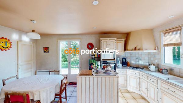 Vente Maison135 m² - 5 Pièces - LES HERBIERS (85500)