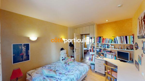 Vente Maison135 m² - 5 Pièces - LES HERBIERS (85500)