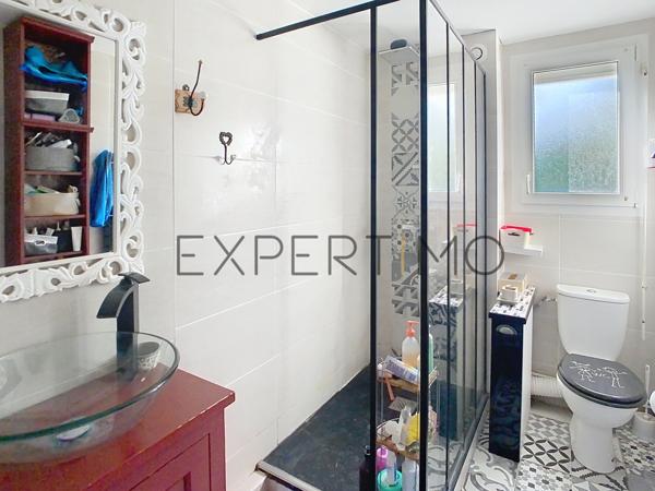 Bretteville-sur-Odon (14760) AU PIED DES ECOLES ET COMMERCES