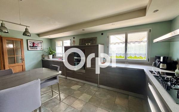 Maison à vendre    5 pièces • 202 m2 Saint-Martin-Boulogne