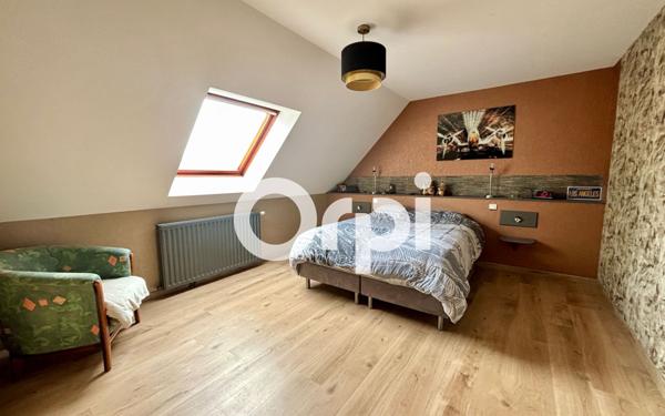 Maison à vendre    5 pièces • 202 m2 Saint-Martin-Boulogne