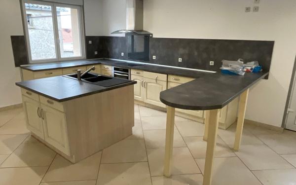 Appartement à louer    3 pièces •  Mazingarbe