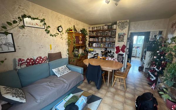 Appartement à vendre    3 pièces • 61,79 m2 Pont-de-Chéruy