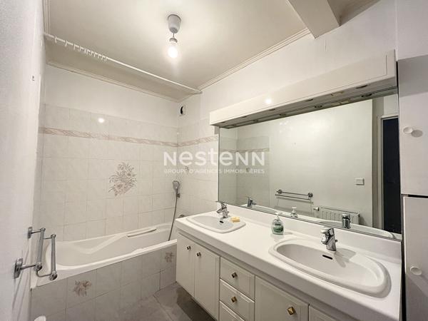 Appartement Domont 5 pièce(s) - avec ascenseur, terrasse, cave et deux place de parking