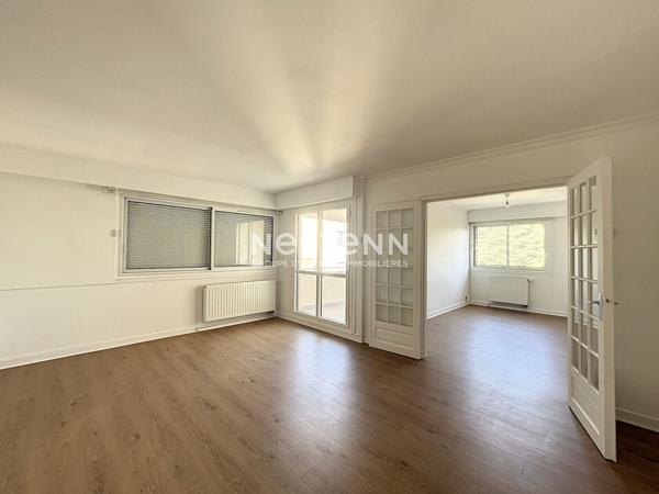 Appartement Domont 5 pièce(s) - avec ascenseur, terrasse, cave et deux place de parking