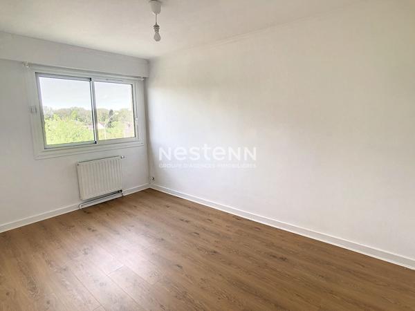 Appartement Domont 5 pièce(s) - avec ascenseur, terrasse, cave et deux place de parking